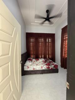 Homestay Selesa KLS Guest House - 9