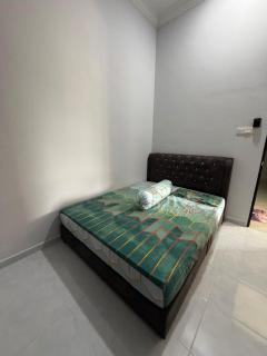 Homestay Selesa KLS Guest House - 5