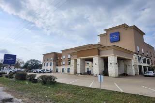 Baymont by Wyndham Jewett - 9