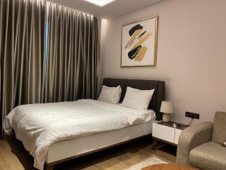 Luxury Studio Apartment at The Diamond In City - 8