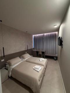 Royal Company Rooms - 2