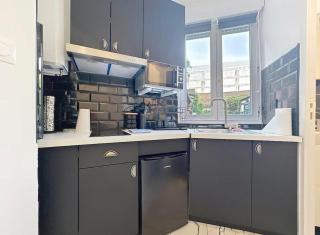 Studio Cosy stade de Franche et Metro Ideal Professionnels & Couples - 4