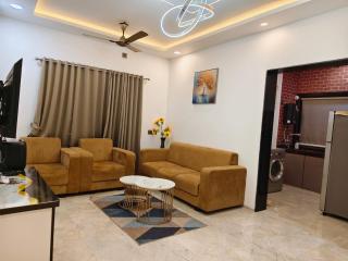 Shivangan Homestay & Resort - 8