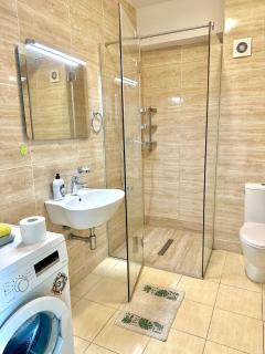 Acqua Blue Summerland Apartments - 1