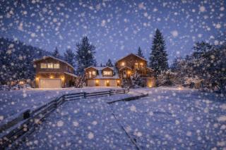 Five-Bedroom House - 0