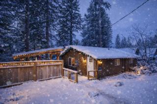 A Peace of Pine by NW Comfy Cabins - 0