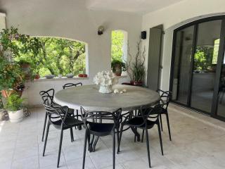 Villa de luxe avec piscine et vue sur les Cévennes - 9