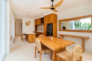 Easy-Living 2BR Mediterranean Villa Near Dreamland - 1
