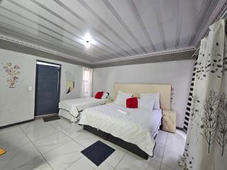 turfloop guest house - 1