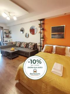 Parking Prywatny Słodka pomarańcza by Rentoom - Toruń - 0