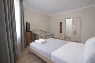 Центр, 2-х комн кв,2 кровати, раскладной диван, санузел раздельный,кухня отдельно Смарт ТВ - 9