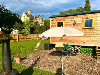 Hut in the hall - Bedale - 8