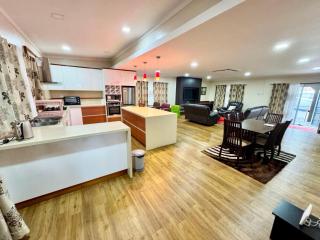 Bayview heights 135 - 4