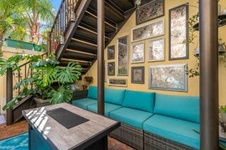 Hyde Park Lux Dual Townhouse Retreat w Gym & Sauna Sleeps 16 Walkable - 3