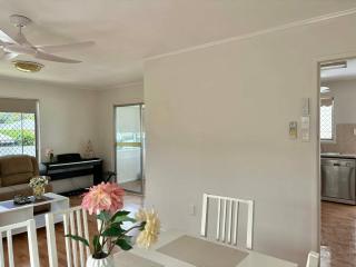 Your Cozy Retreat in Graceville - 3