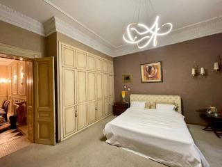 Dorcol Mansion 3BR Apartment at City Center - 3