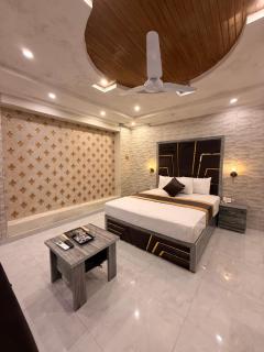 Gulberg Residency Hotel - 7
