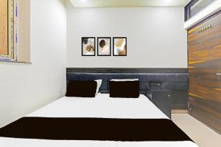 Collection O Sheesh Mahal Hotel - 7