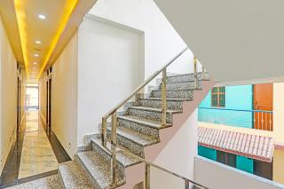 Collection O Sheesh Mahal Hotel - 2