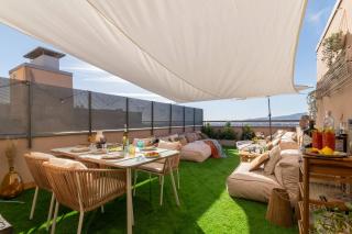 Penthouse with Private Terrace & Pool Access - 8