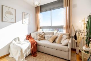 Penthouse with Private Terrace & Pool Access - 4