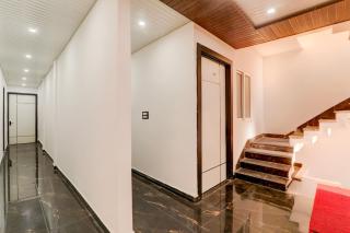 HOTEL O APPLE INN BEHIND STATE BANK OF INDIA - 0