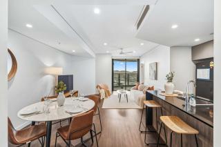 High Rise 2BR Apartment in Brisbane CBD - 3