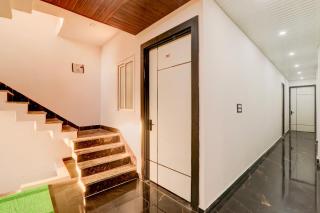 HOTEL O APPLE INN BEHIND STATE BANK OF INDIA - 9