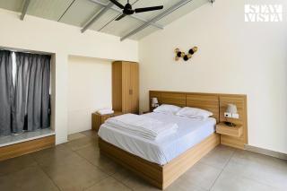 StayVista at SIHAYA with jacuzzi, mountain view & AC - 3