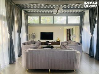 StayVista at SIHAYA with jacuzzi, mountain view & AC - 8