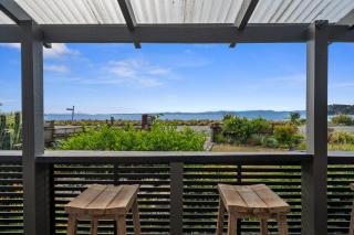 Raisin Town - Marahau Bach - 9