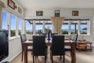 Raisin Town - Marahau Bach - 7