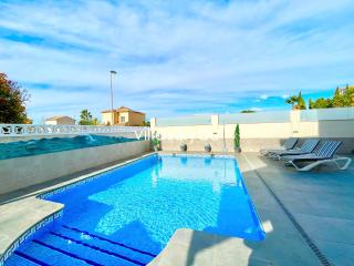 Villa Atalaya Park by Villas&You - 8