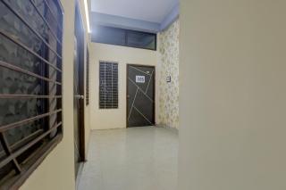 SPOT ON by OYO Hotel Sun City - 3