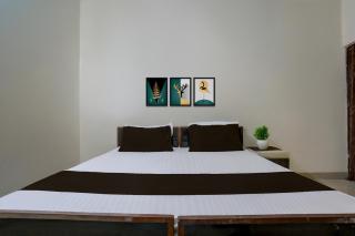 SPOT ON by OYO Hotel Sun City - 0