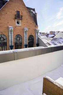 Elisabeth Residence White with parking - 8