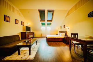 Joy City Stay Studio Royal Blue Suite - 7