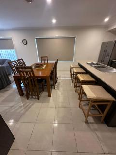 Stylish Family Retreat in Saltwater Coast - 6