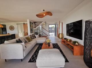 Modern and spacious Villa on the beach !! - Saint-François - 0