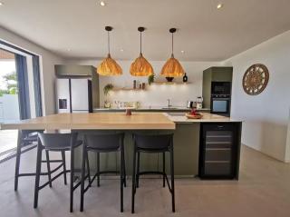 Modern and spacious Villa on the beach !! - Saint-François - 9