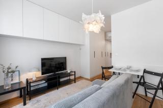 REAL Living by REFA Karlin 305 - 8