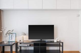 REAL Living by REFA Karlin 305 - 2