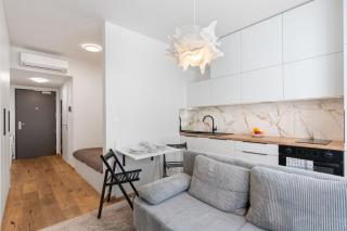 REAL Living by REFA Karlin 305 - 5