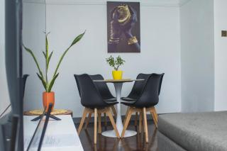 Centrally Located 1 Bedroom Apartment - 2365 - 8