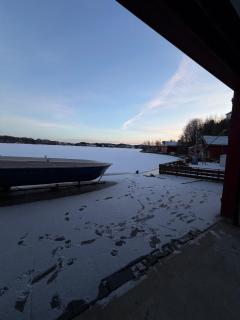 Cabin by the lake - 8