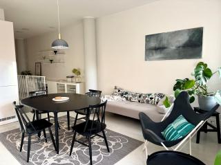 Entinen Alkon HELSINKI 13 myymälä - nyt moderni ja viihtyisä koti - 9