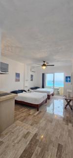 Stylish Suite with Beach Access - 8