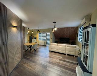 BM Aparts Rustic - 8