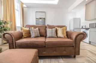 Boutique City Retreat Perfect for Business & Families With Free Gym By The Pocklington - The Filbert Suite - 1