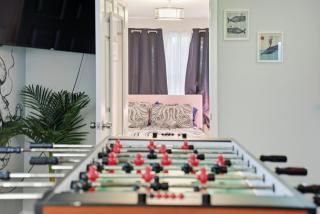 Mermaid-Shark 6BR House With Pool, Jacuzzi - Steps to Siesta Key Beach - 1